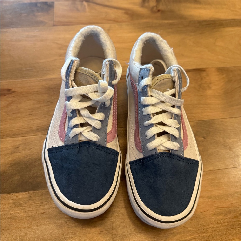 Vans Kids Sneakers in Navy and Pink